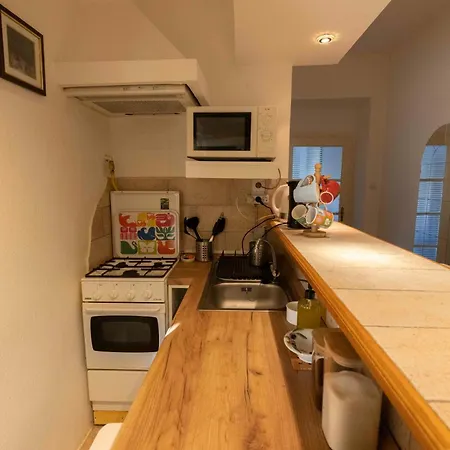 Tranquil With Aircondition, Near Buda Castle Appartement *