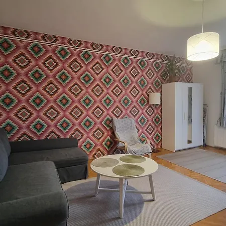 Tranquil With Aircondition, Near Buda Castle