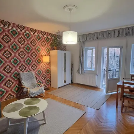 Tranquil With Aircondition, Near Buda Castle Appartement